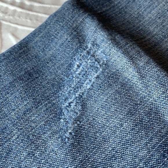 COPY - Blue Jeans with Details!! - Picture 5 of 8